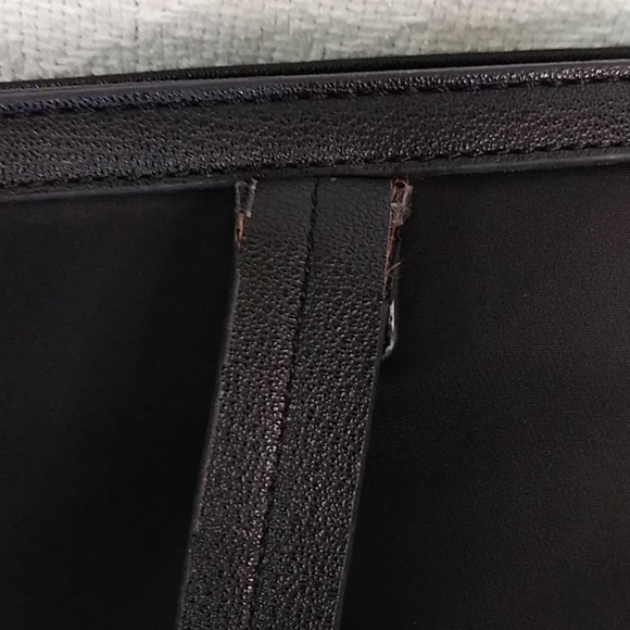 Tommy Hilfiger Quilted Black Gold Tote Bag - Picture 4 of 8